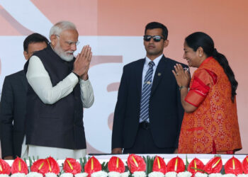 भारतीय प्रधानमन्त्री मोदीले दिए रेखालाई शुभकामना