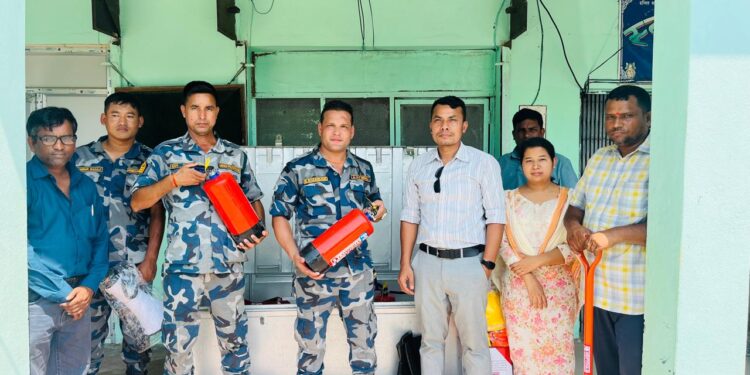 सशस्त्र प्रहरी बल बीओपी मर्यादपुरलाई विपद् उद्धार सामग्री हस्तान्तरण
