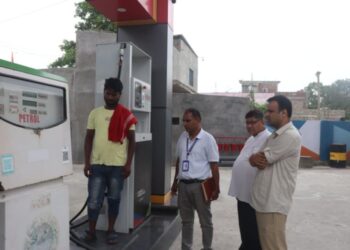कम नाप तौल देखिए पछि कपिलवस्तुमा २ पेट्रोल पम्प सिल