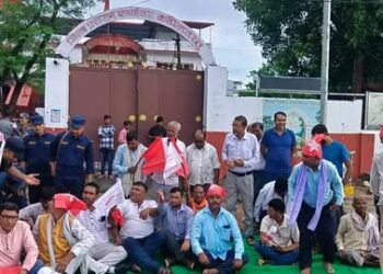 मलखादको सहज आपूर्ति र कालोबजारी अन्त्यको मागमा जसपा नेपालको धर्ना
