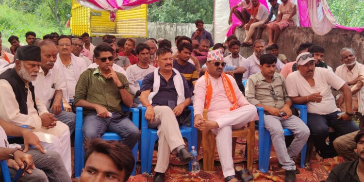 कांग्रेसभित्र विवाद: पार्टी कार्यालयमा ताला र रिले अनसन