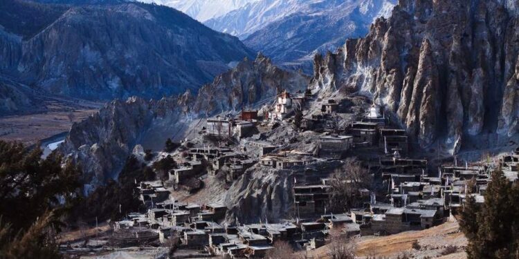 भ्राका गुम्बा संरक्षणमा सक्रियता बढ्यो