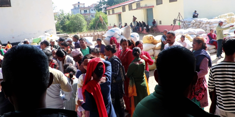 कोटा खरिद रोकिएपछि किसान आन्दोलित