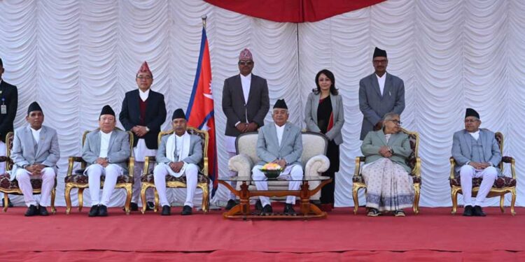 मन्त्रिपरिषद् विस्तार : चार मन्त्रीले राष्ट्रपतिसमक्ष लिनुभयो शपथ