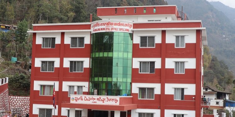 विवाहित महिलालाई कम्प्युटर तालिम दिने तयारी