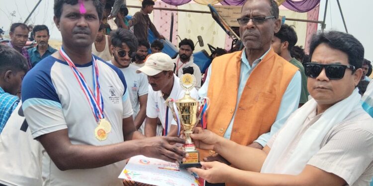 दोस्रो वडास्तरीय क्रिकेट प्रतियोगीता बभनीले जित्यो