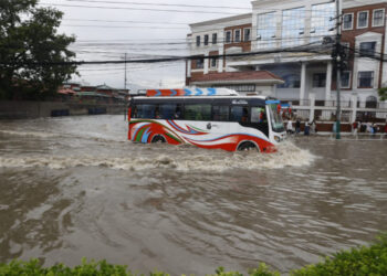 काठमाडौँका खोला आसपासमा सतर्कता अप्नाउन आग्रह