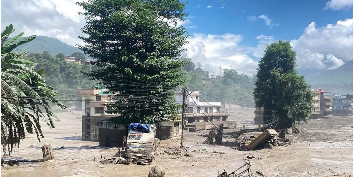 सेनाद्वारा २५ जनाको उद्धार, १४ हेलिकप्टर प्रभावित क्षेत्रमा परिचालन