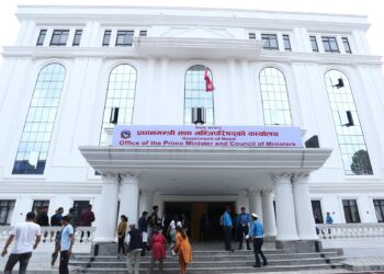 अब सरकारी कार्यालयमा निवेदन र फारम भर्न बिचौलियाको भर पर्नु नपर्ने