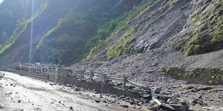 नारायणगढ-मुग्लिन सडक सोमबारदेखि आंशिक बन्द हुने, दिनमा पाँच पटक मात्र खुल्ने
