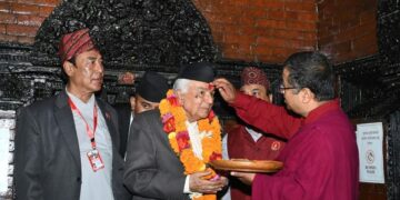 ढालियो इन्द्रजात्राको लिङ्गो, राष्ट्रपतिद्वारा कुमारीसँग टीका प्रसाद ग्रहण