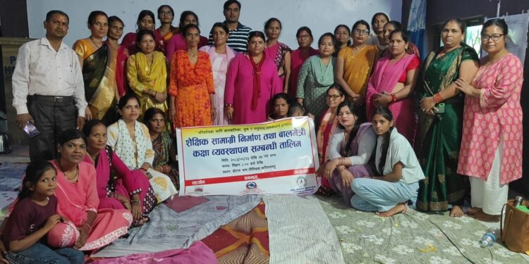 बाल विकास सहजकर्तालाई शैक्षिक सामग्री निर्माण तालिम