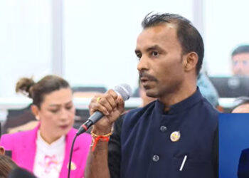 अस्पतालले भर्ना नलिएपछि सडकमा सुत्केरी भएको घटना संसदमा उठ्यो