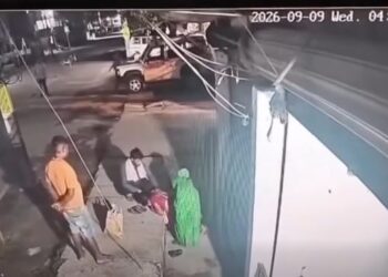 अस्पताल अगाडि सडकपेटीमै बच्चा जन्माउन बाध्य