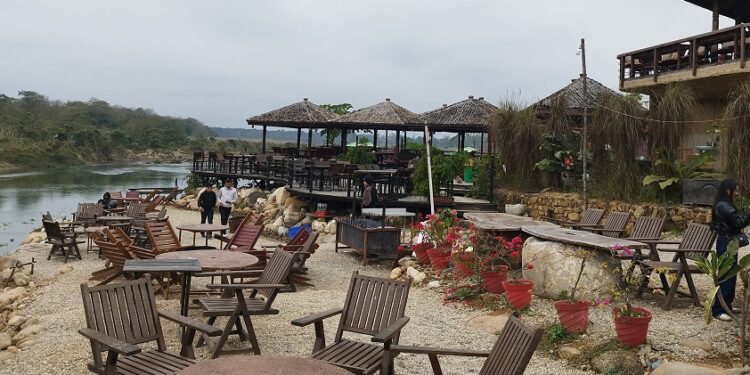 कृष्णभीर पहिरोले चितवनको पर्यटन बढी प्रभावित