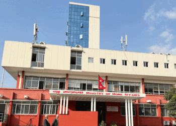 संवेदनशील सूचना चुहाएको आरोपमा सशस्त्रका एआईजी दाहाल निलम्बित