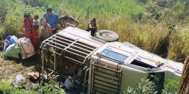 उदयपुरमा बोलेरो जिप दुर्घटना हुँदा १५ जना घाइते